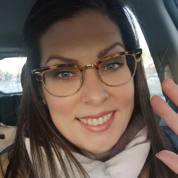 Meet your Posher, Nancy - Picture 1 of 1